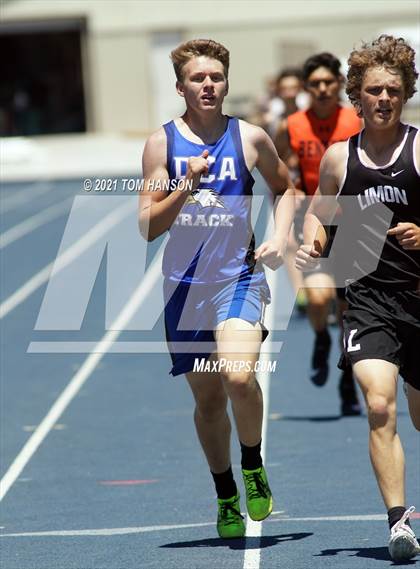 Thumbnail 3 in University Bulldog Invitational photogallery.