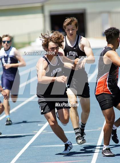 Thumbnail 3 in University Bulldog Invitational photogallery.