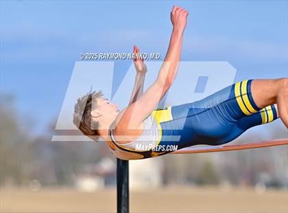 Thumbnail 1 in Pendleton Heights @ Delta (High Jump)  photogallery.