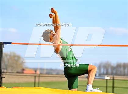 Thumbnail 1 in Pendleton Heights @ Delta (High Jump)  photogallery.