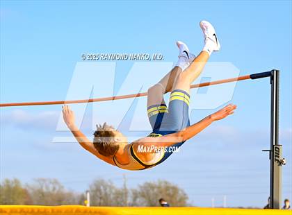 Thumbnail 1 in Pendleton Heights @ Delta (High Jump)  photogallery.
