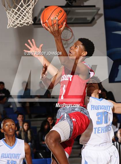 Thumbnail 3 in Sam Rayburn vs. Crosby (McDonald's Texas Invitational) photogallery.
