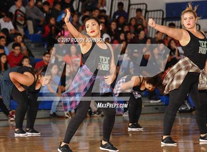 Thumbnail 2 in Sam Rayburn vs. Crosby (McDonald's Texas Invitational) photogallery.