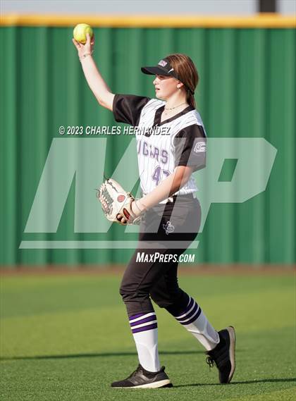 Thumbnail 1 in College Station vs. Weimar (Navasota Tournament) photogallery.