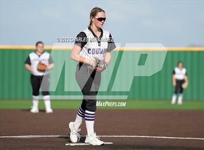 Thumbnail 2 in College Station vs. Weimar (Navasota Tournament) photogallery.