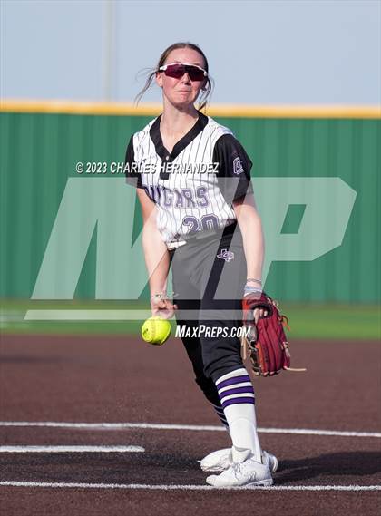 Thumbnail 3 in College Station vs. Weimar (Navasota Tournament) photogallery.