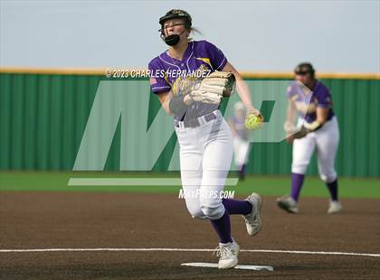 Thumbnail 3 in College Station vs. Weimar (Navasota Tournament) photogallery.