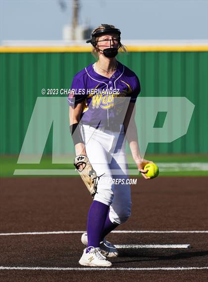 Thumbnail 3 in College Station vs. Weimar (Navasota Tournament) photogallery.