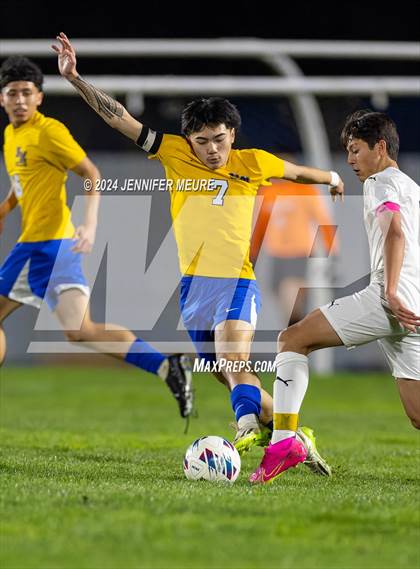 Thumbnail 1 in Newark Memorial vs. Alameda photogallery.