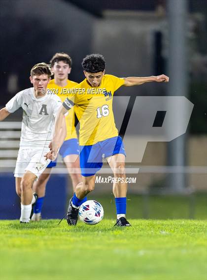 Thumbnail 2 in Newark Memorial vs. Alameda photogallery.