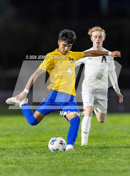 Thumbnail 1 in Newark Memorial vs. Alameda photogallery.