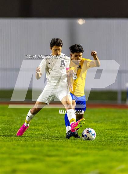 Thumbnail 3 in Newark Memorial vs. Alameda photogallery.