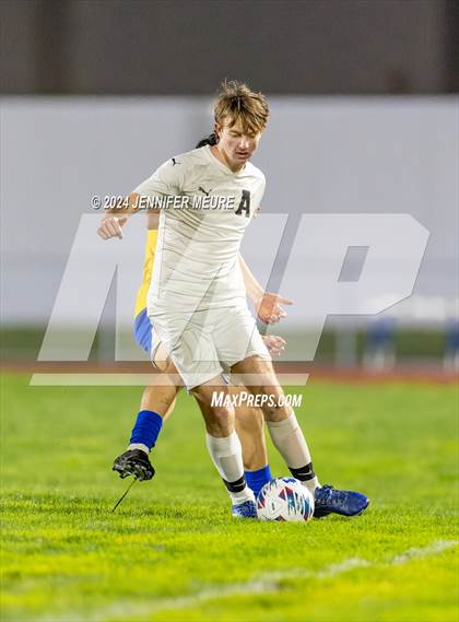 Thumbnail 1 in Newark Memorial vs. Alameda photogallery.