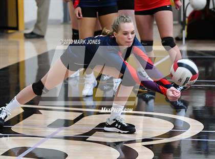 Thumbnail 2 in Coronado @ Combs photogallery.