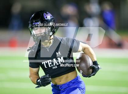 Thumbnail 1 in Gunter @ Rice (UIL 3A Football Bi-district) photogallery.