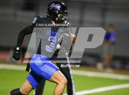 Thumbnail 1 in Gunter @ Rice (UIL 3A Football Bi-district) photogallery.