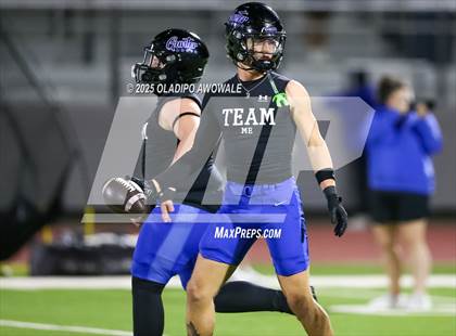 Thumbnail 1 in Gunter @ Rice (UIL 3A Football Bi-district) photogallery.
