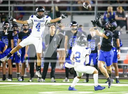 Thumbnail 2 in Gunter @ Rice (UIL 3A Football Bi-district) photogallery.