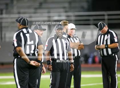 Thumbnail 2 in Gunter @ Rice (UIL 3A Football Bi-district) photogallery.
