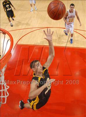 Thumbnail 3 in Bishop Montgomery vs. Santa Margarita (CIF SoCal Regional D3 Final) photogallery.