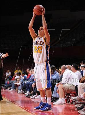 Thumbnail 3 in Bishop Montgomery vs. Santa Margarita (CIF SoCal Regional D3 Final) photogallery.