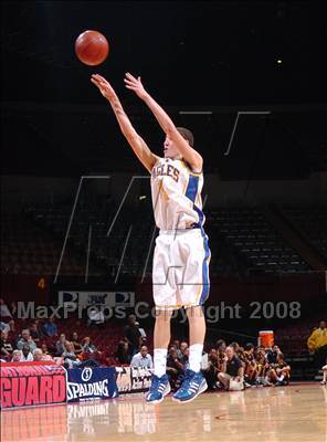 Thumbnail 2 in Bishop Montgomery vs. Santa Margarita (CIF SoCal Regional D3 Final) photogallery.