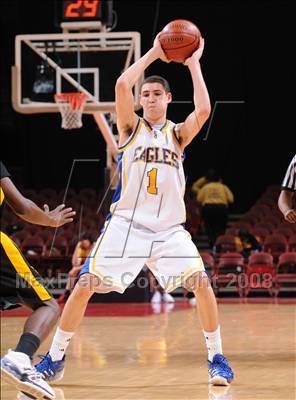 Thumbnail 3 in Bishop Montgomery vs. Santa Margarita (CIF SoCal Regional D3 Final) photogallery.