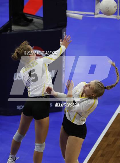Thumbnail 2 in Windsor vs. Thompson Valley (CHSAA 4A 3rd Round) photogallery.