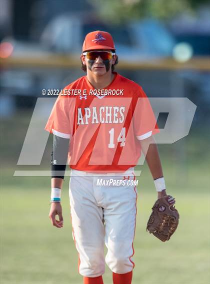 Thumbnail 3 in Boerne vs. Gonzales (UIL 4A Bi-District Playoff Game #1) photogallery.