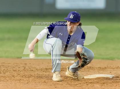 Thumbnail 2 in Boerne vs. Gonzales (UIL 4A Bi-District Playoff Game #1) photogallery.