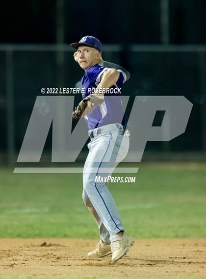 Thumbnail 1 in Boerne vs. Gonzales (UIL 4A Bi-District Playoff Game #1) photogallery.