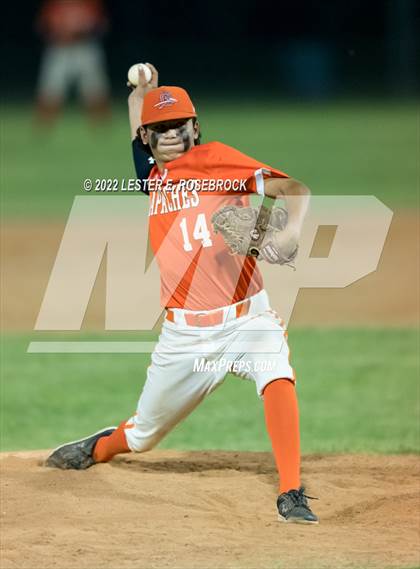 Thumbnail 2 in Boerne vs. Gonzales (UIL 4A Bi-District Playoff Game #1) photogallery.