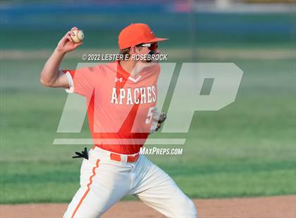 Thumbnail 3 in Boerne vs. Gonzales (UIL 4A Bi-District Playoff Game #1) photogallery.