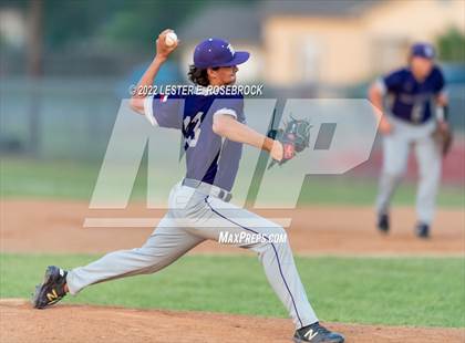 Thumbnail 3 in Boerne vs. Gonzales (UIL 4A Bi-District Playoff Game #1) photogallery.