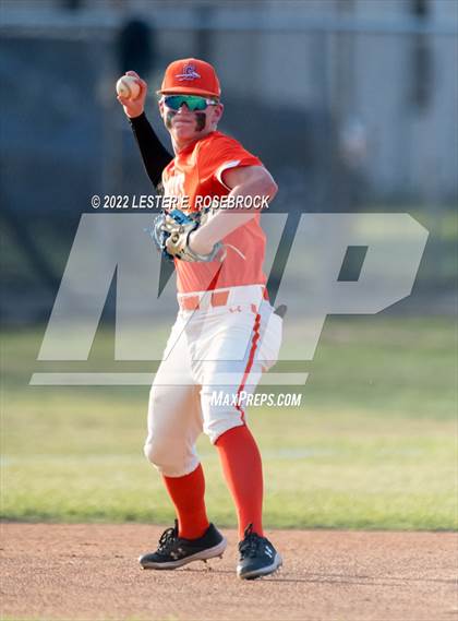 Thumbnail 1 in Boerne vs. Gonzales (UIL 4A Bi-District Playoff Game #1) photogallery.