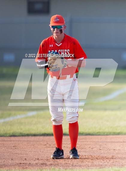 Thumbnail 2 in Boerne vs. Gonzales (UIL 4A Bi-District Playoff Game #1) photogallery.