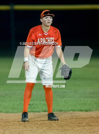 Thumbnail 3 in Boerne vs. Gonzales (UIL 4A Bi-District Playoff Game #1) photogallery.