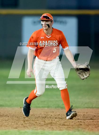 Thumbnail 1 in Boerne vs. Gonzales (UIL 4A Bi-District Playoff Game #1) photogallery.