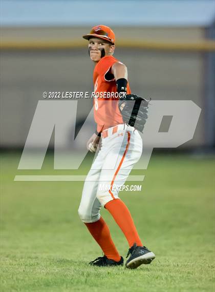 Thumbnail 1 in Boerne vs. Gonzales (UIL 4A Bi-District Playoff Game #1) photogallery.