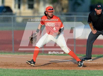Thumbnail 3 in Boerne vs. Gonzales (UIL 4A Bi-District Playoff Game #1) photogallery.