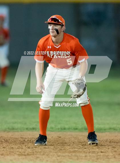Thumbnail 3 in Boerne vs. Gonzales (UIL 4A Bi-District Playoff Game #1) photogallery.