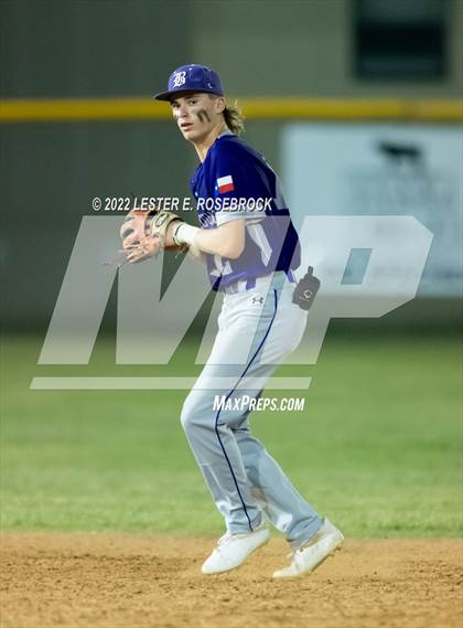 Thumbnail 2 in Boerne vs. Gonzales (UIL 4A Bi-District Playoff Game #1) photogallery.
