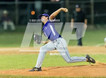 Thumbnail 3 in Boerne vs. Gonzales (UIL 4A Bi-District Playoff Game #1) photogallery.