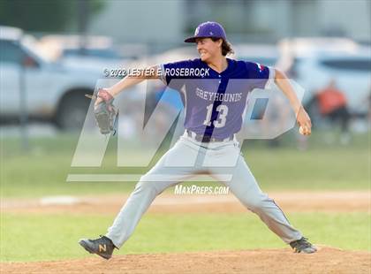 Thumbnail 1 in Boerne vs. Gonzales (UIL 4A Bi-District Playoff Game #1) photogallery.