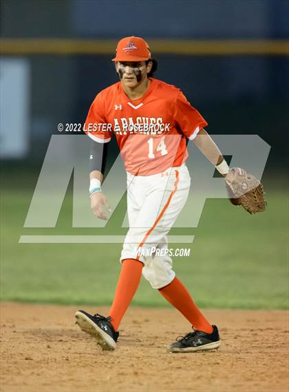 Thumbnail 1 in Boerne vs. Gonzales (UIL 4A Bi-District Playoff Game #1) photogallery.