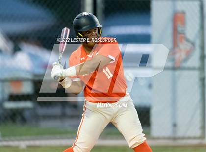Thumbnail 3 in Boerne vs. Gonzales (UIL 4A Bi-District Playoff Game #1) photogallery.