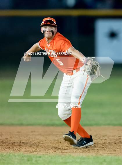 Thumbnail 1 in Boerne vs. Gonzales (UIL 4A Bi-District Playoff Game #1) photogallery.