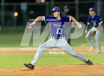 Thumbnail 1 in Boerne vs. Gonzales (UIL 4A Bi-District Playoff Game #1) photogallery.