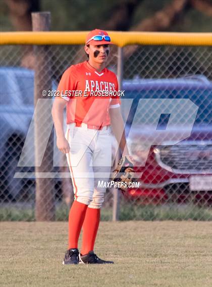 Thumbnail 2 in Boerne vs. Gonzales (UIL 4A Bi-District Playoff Game #1) photogallery.