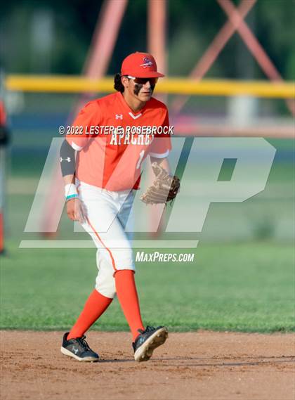 Thumbnail 3 in Boerne vs. Gonzales (UIL 4A Bi-District Playoff Game #1) photogallery.